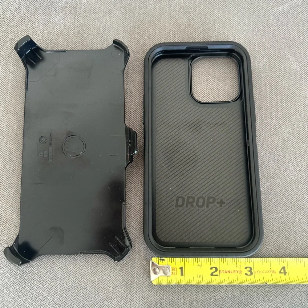 OtterBox Black Phone Case with Belt Clip for iPhone 14 Pro Max NWT